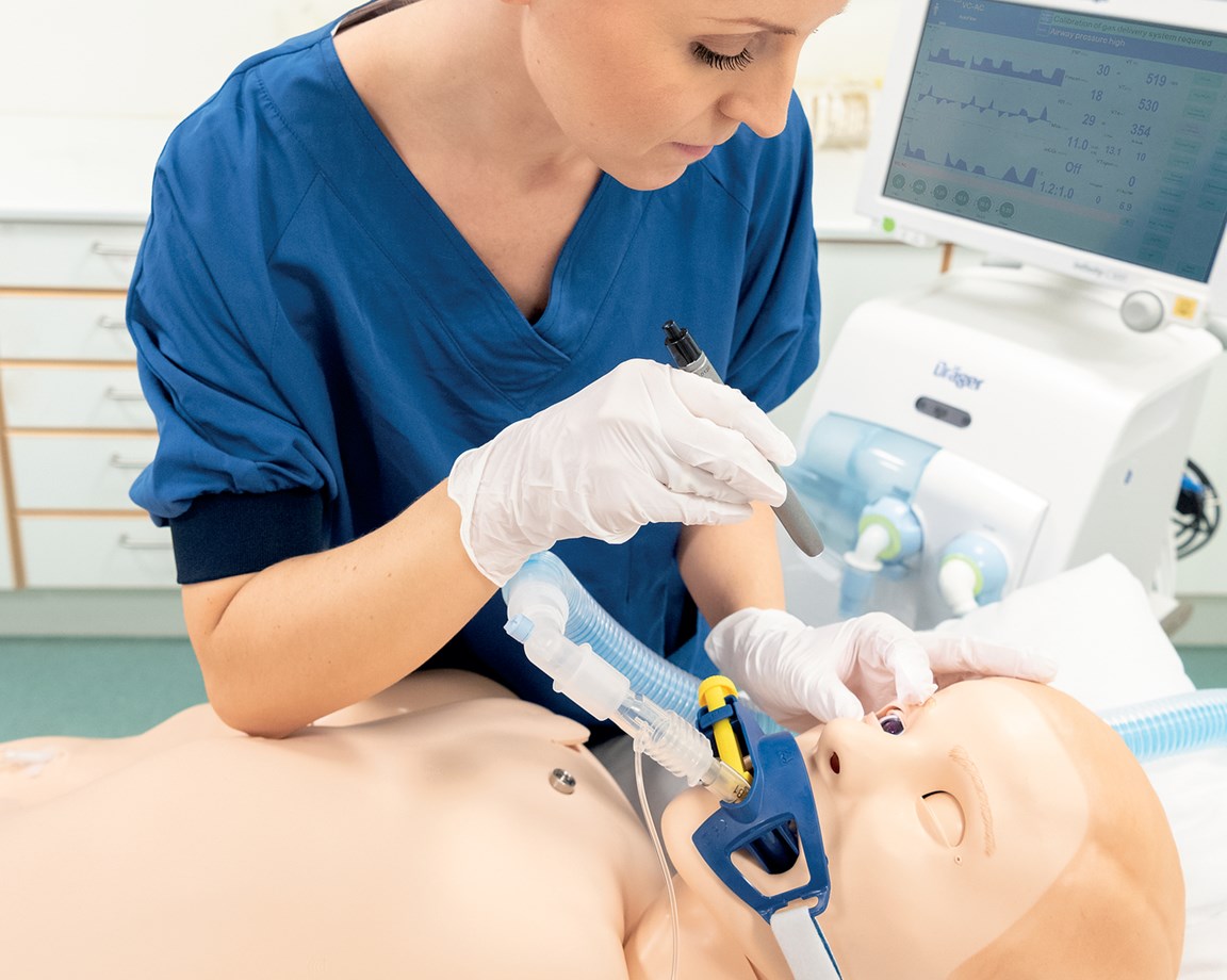 Simman eye torch