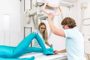 Radiographic positioning doll, plastic skeleton